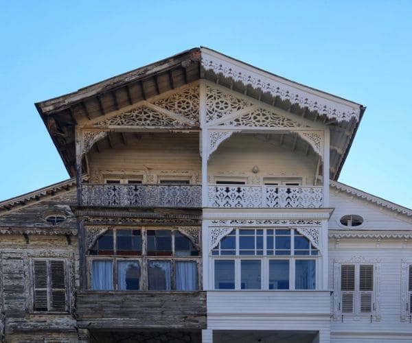 Heritage & Restoration Painting in Port Douglas