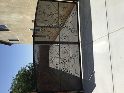 {{ custom_values.service_2 }} in {{custom_values.area_1})