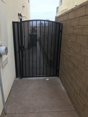 {{ custom_values.service_1 }} in {{custom_values.area_3})