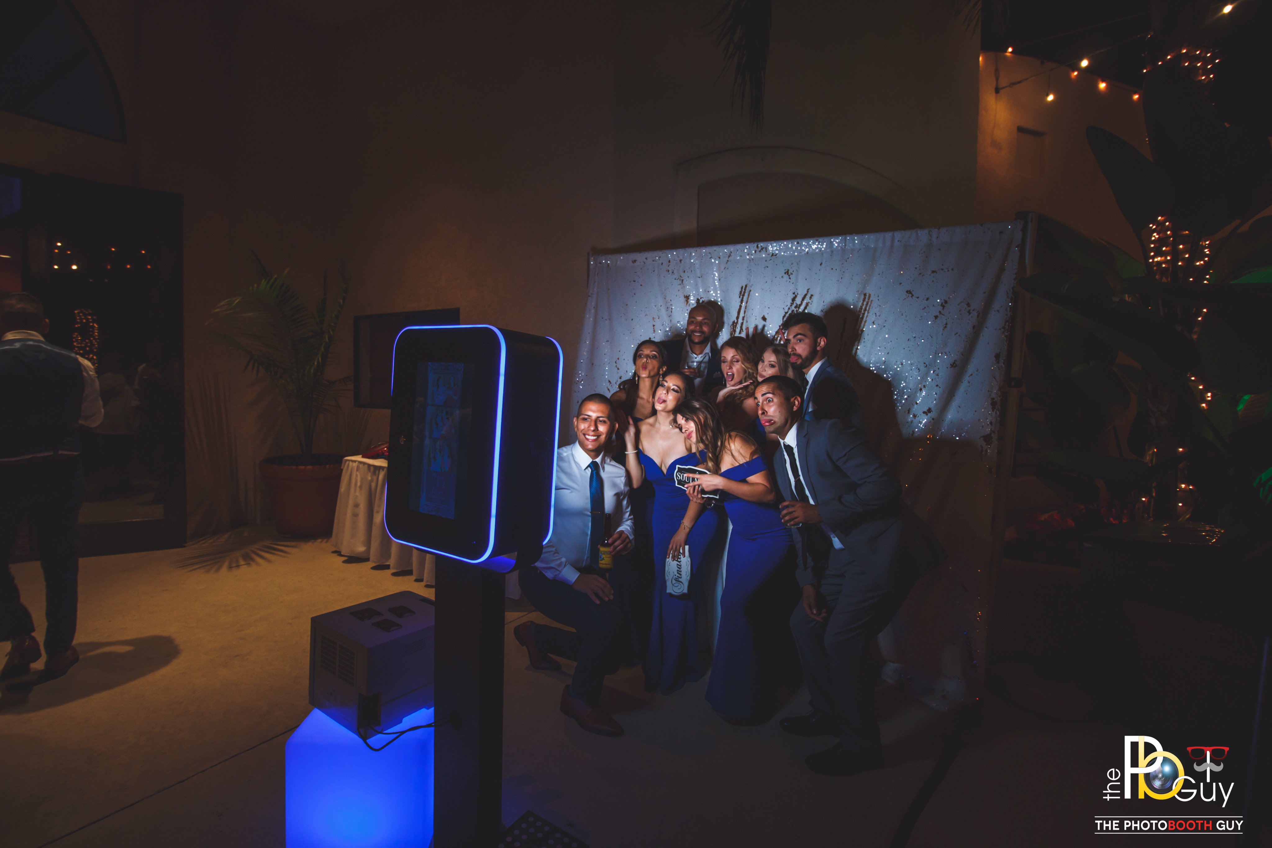Classic Photo Booth photo booth in Riverside