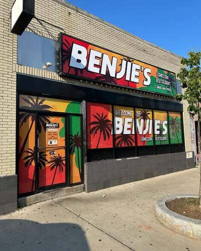 {{ custom_values.service_3 }} in {{custom_values.area_3})