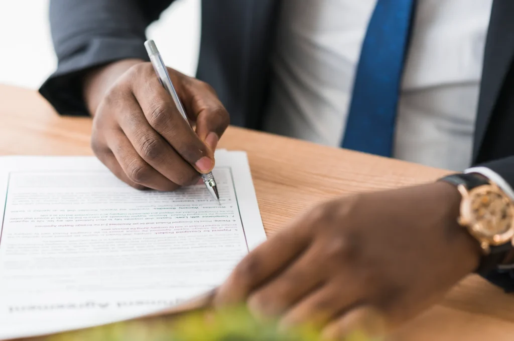 How Does a Franchise Agreement Work?