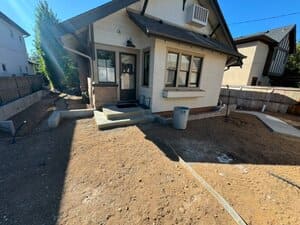 {{ custom_values.service_1 }} in {{custom_values.area_3})