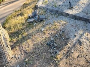 {{ custom_values.service_4 }} in {{custom_values.area_2})