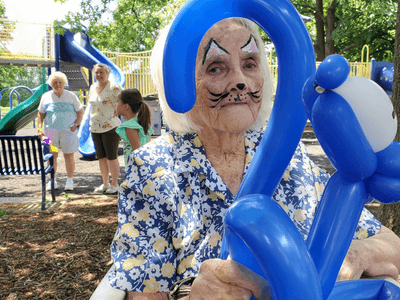 St. Louis Children's Party Balloon Twisting