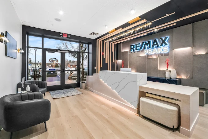 RE/MAX Peaks office