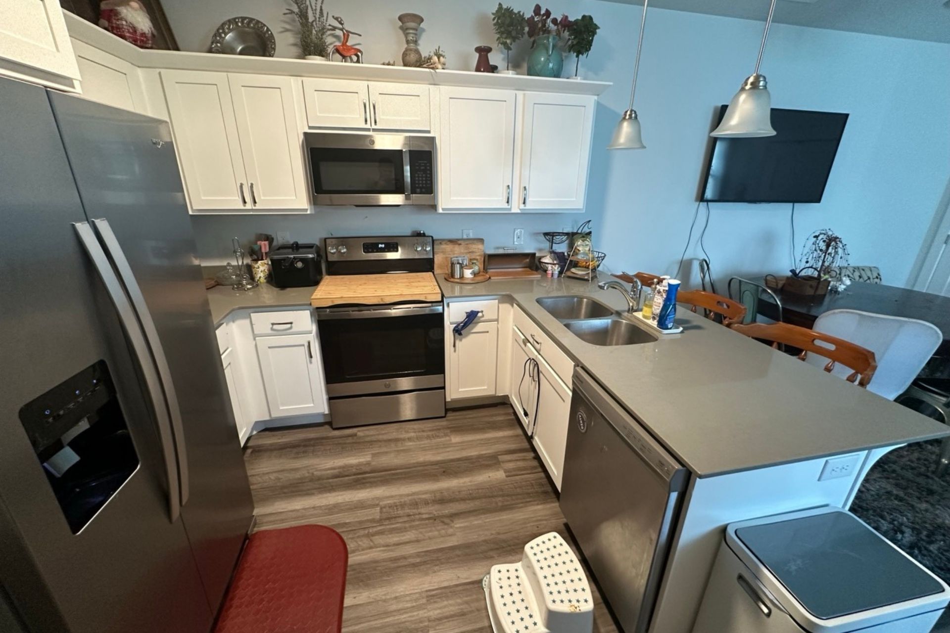  Business & Office Cleaning