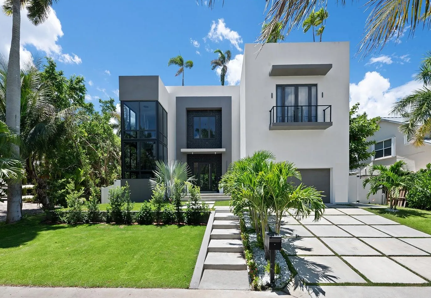 Modern home in Boynton Beach, FL