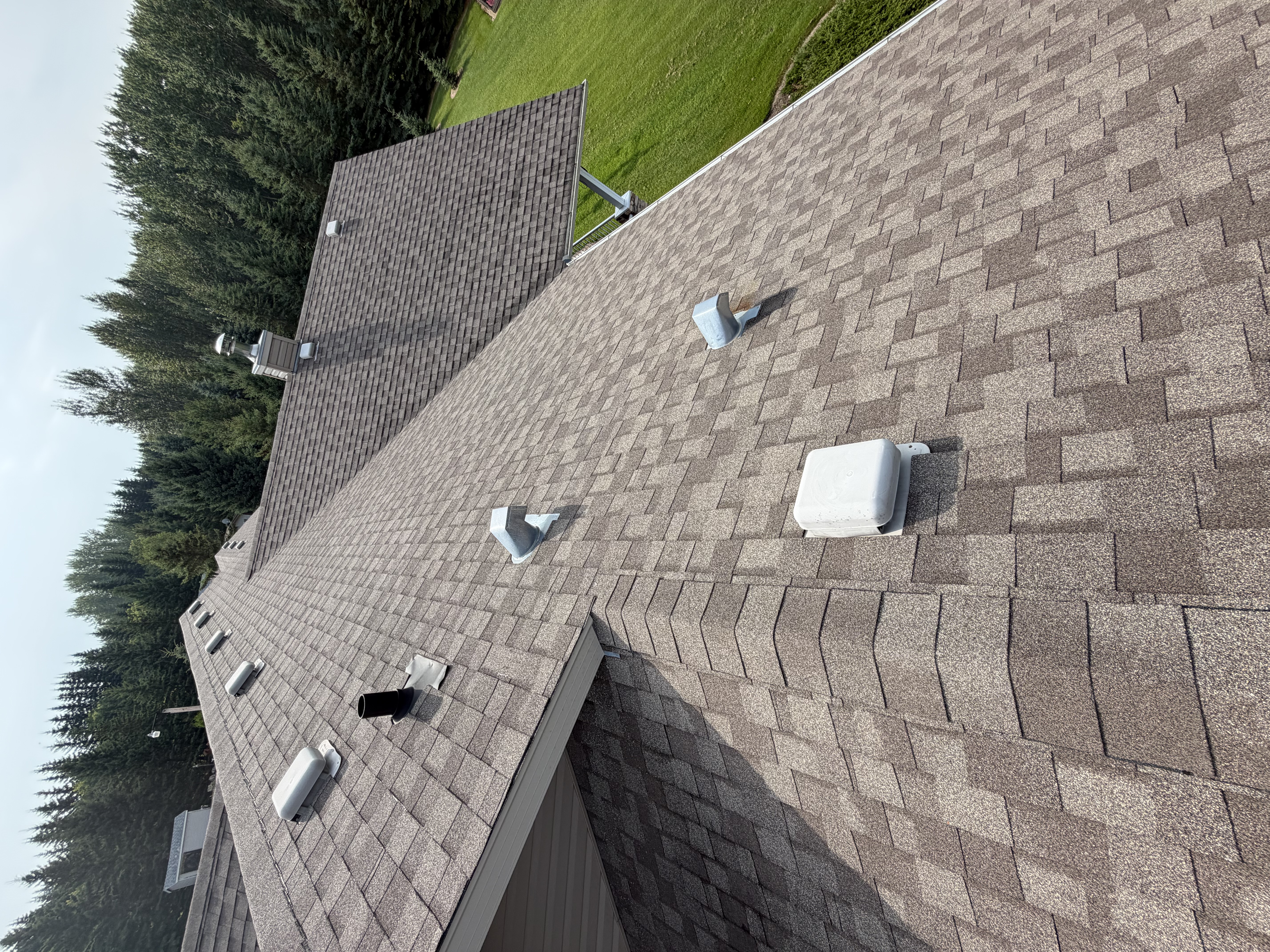 Residential roofing work in Devon, Alberta