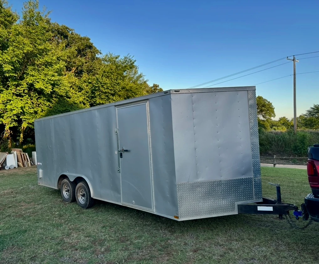 8' Enclosed Trailer