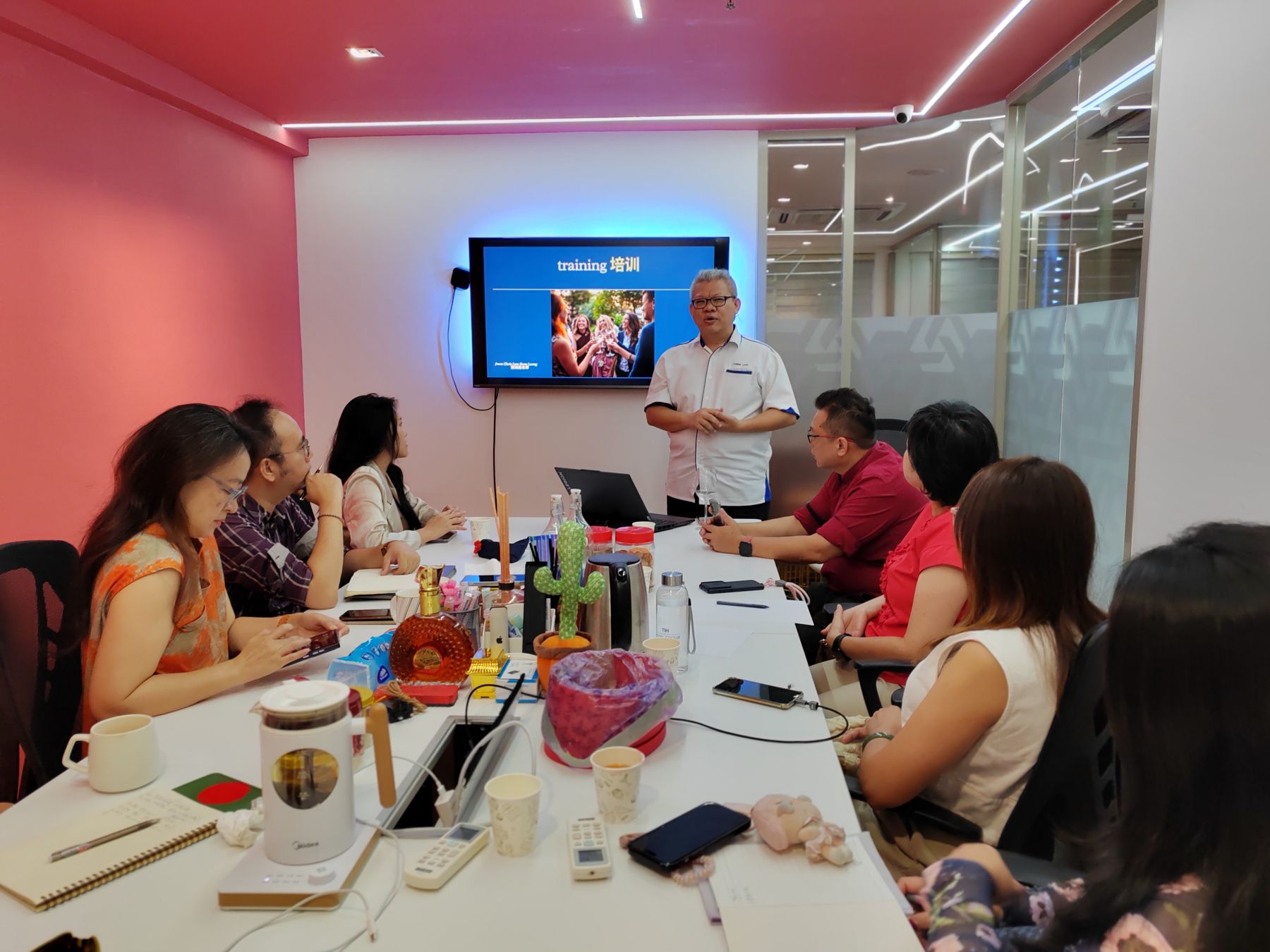 Chris Low running a corporate wine tasting