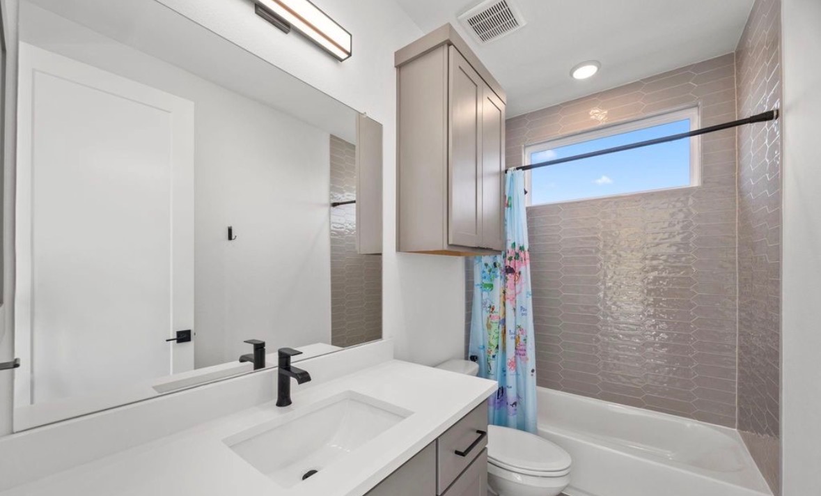 Walk-in shower design Houston