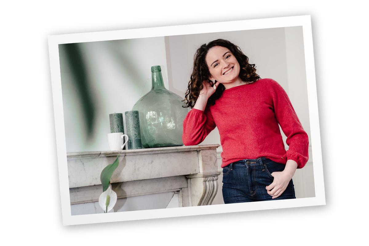 Marthe Déro, fondatrice de l’école Super Assistante, illustre la réflexion autour de la création d’une offre d’Assistante Virtuelle adaptée aux besoins des clients.