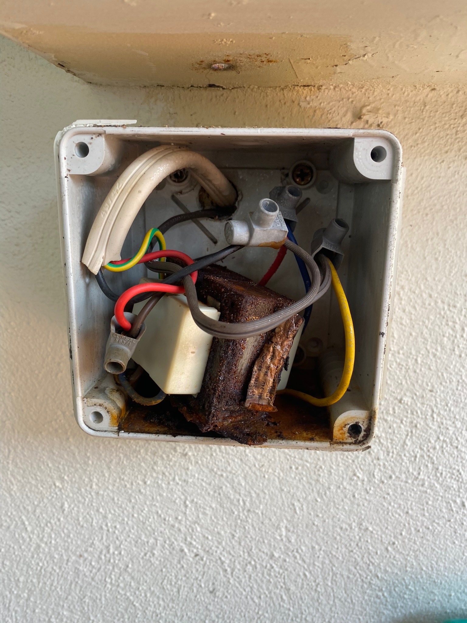 Electrical emergency job, Perth home