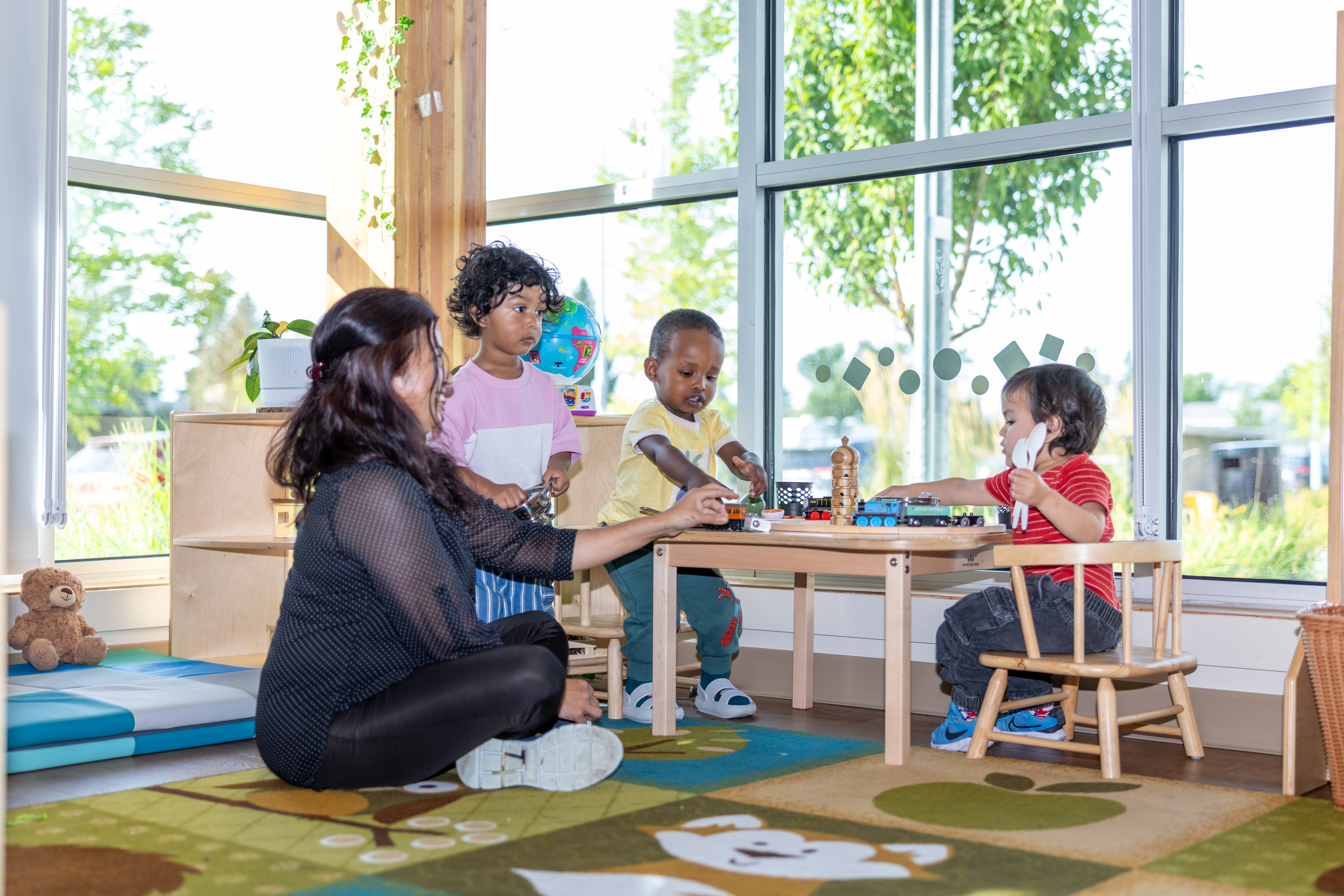 Children playing in a Lansdowne classroom