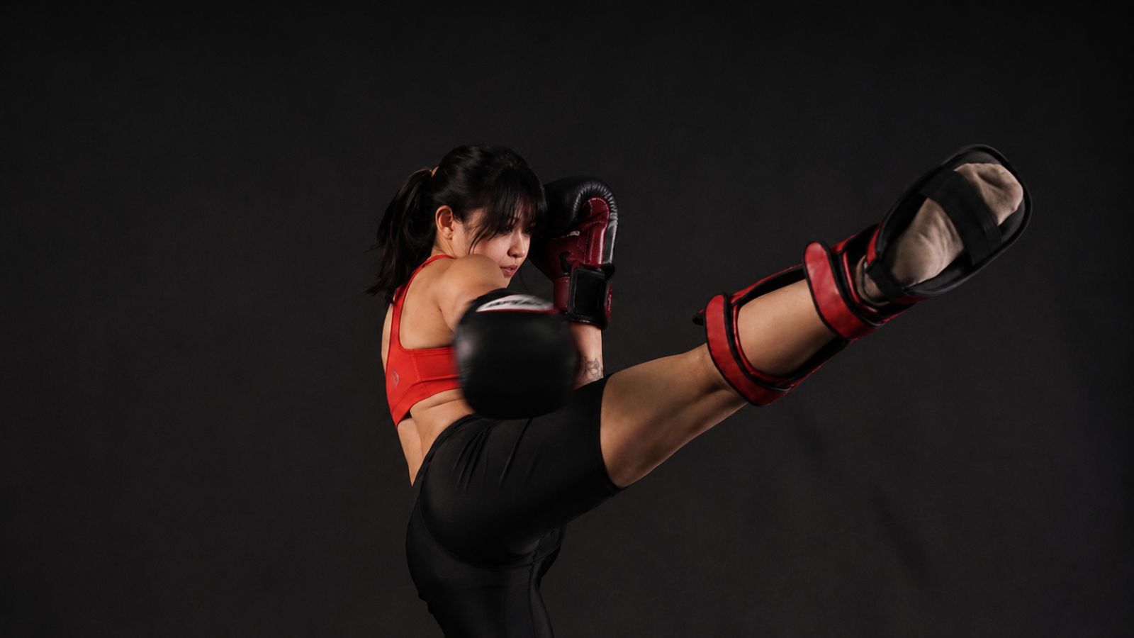 Muay Thai pad work at Grapplers Fitness Gym