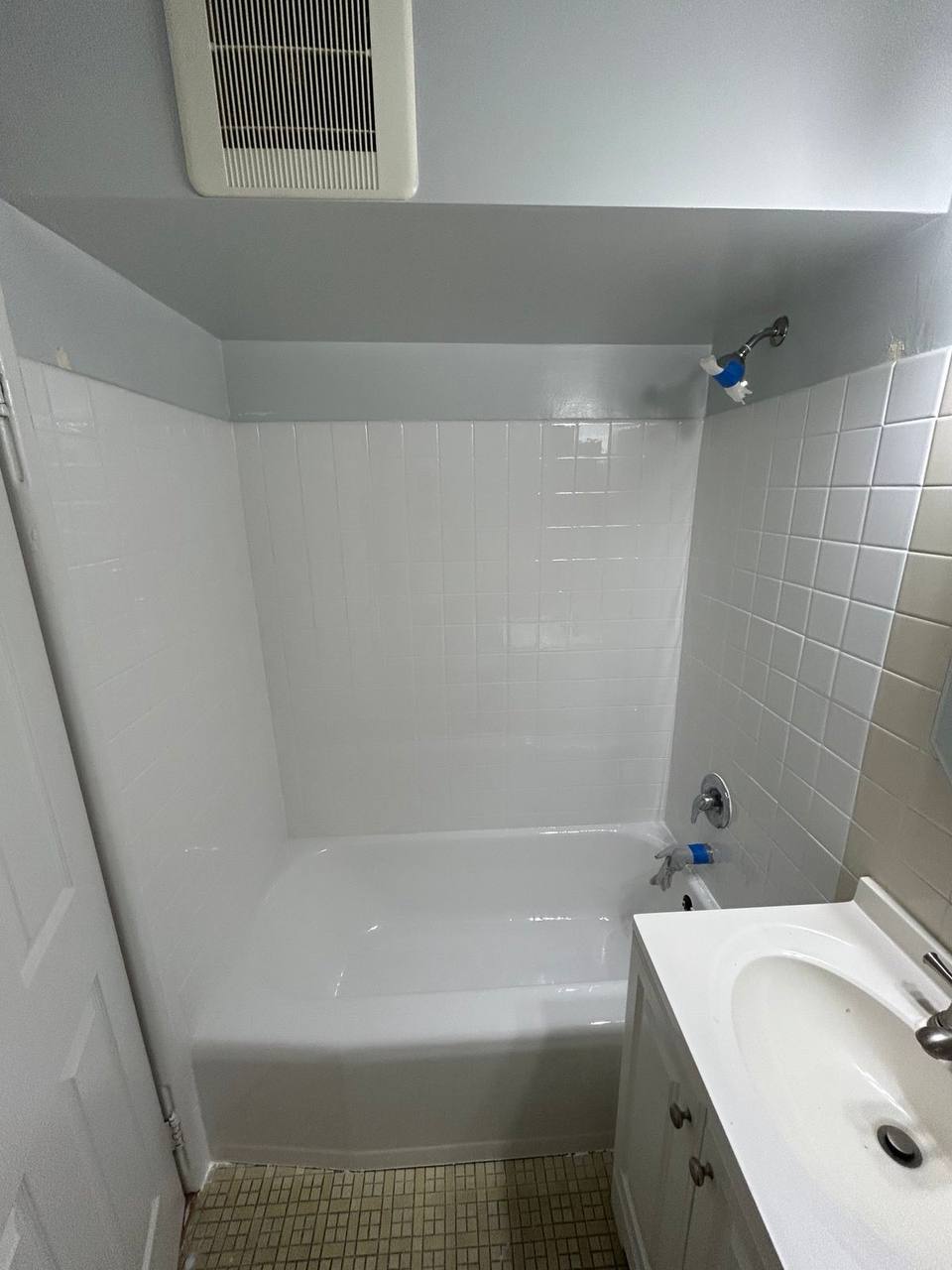 After - reglazed bathtub