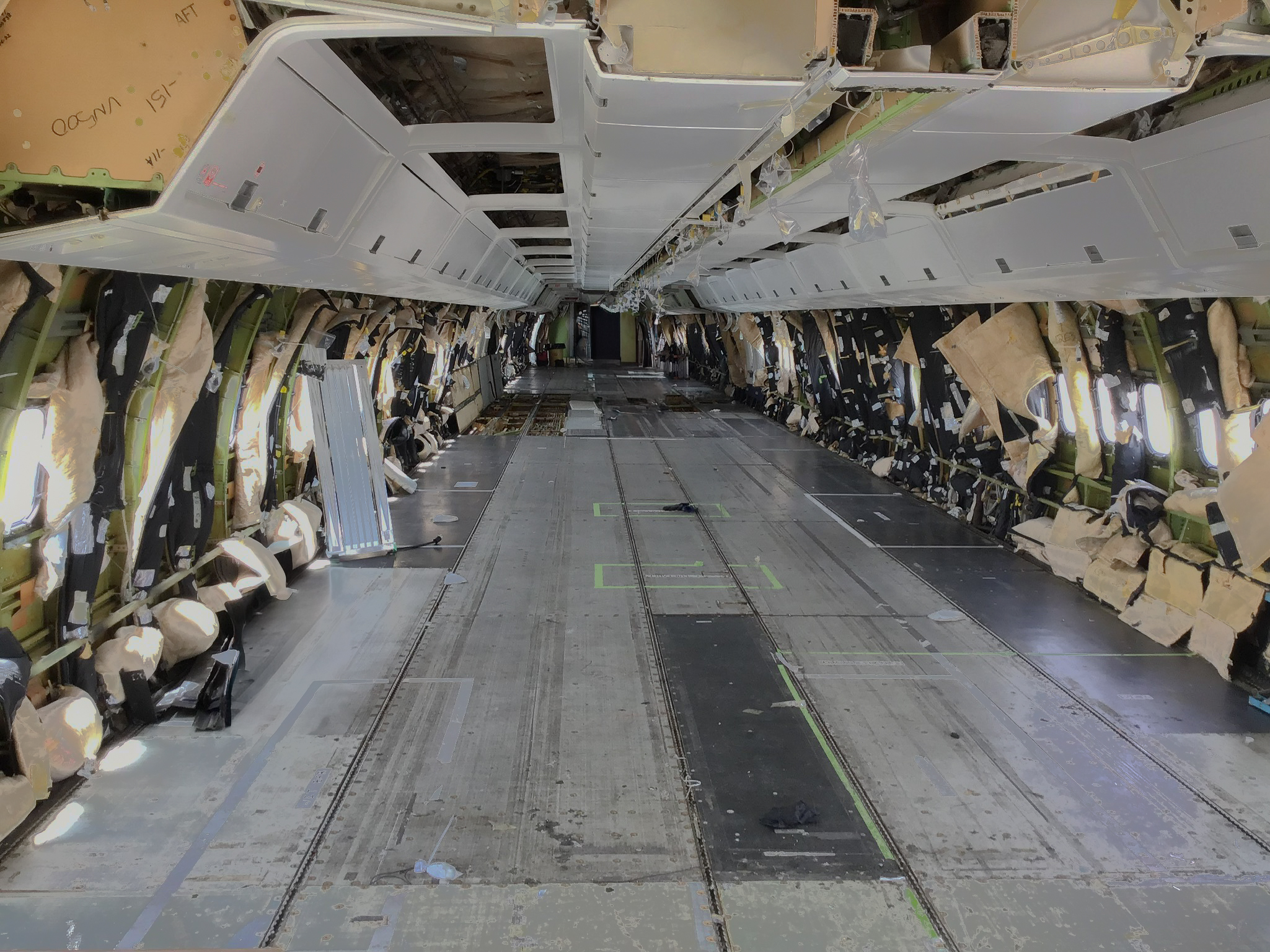 Boeing cabin stripped to bare airframe before rebuild