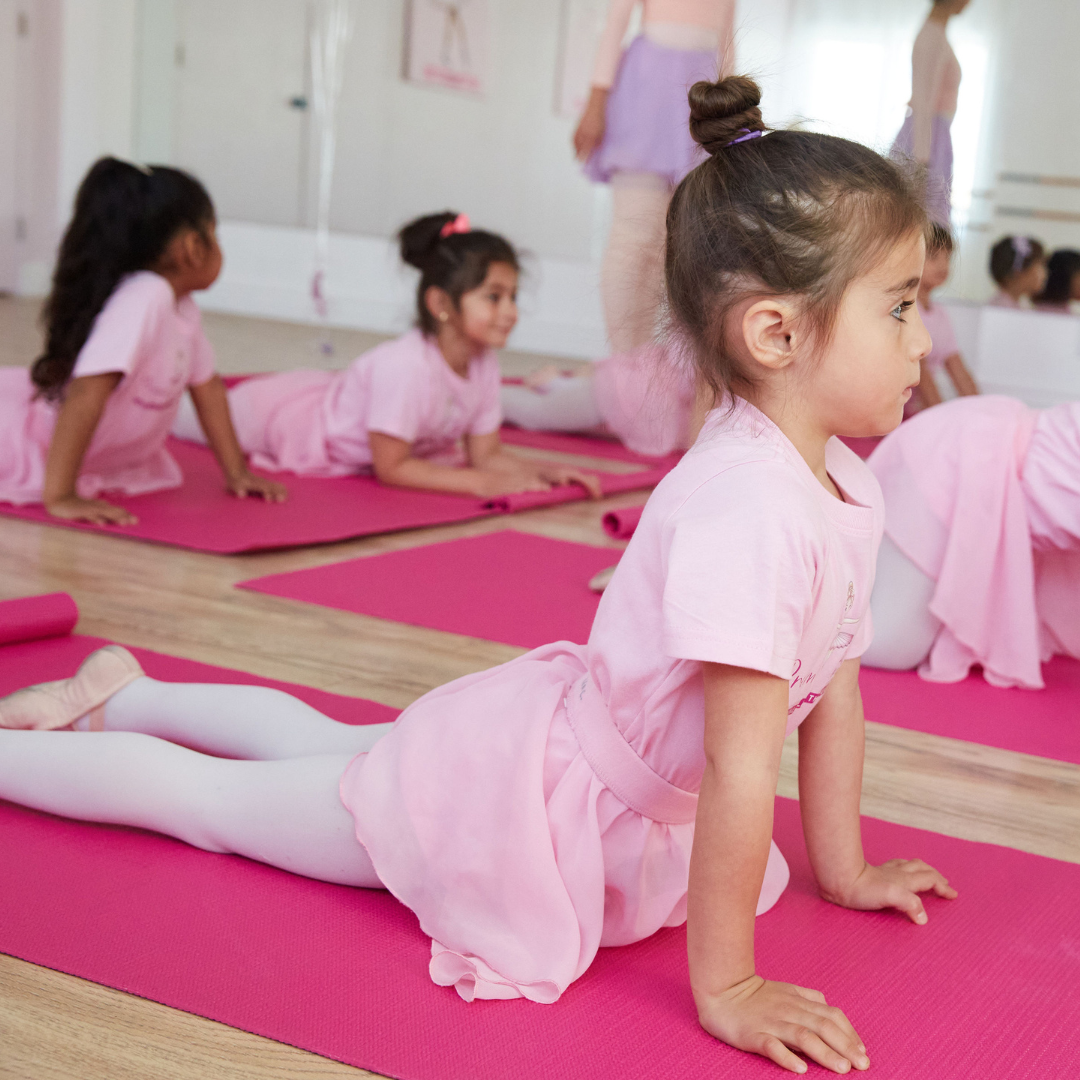 Prima Ballerina. Children Ballet Classes.