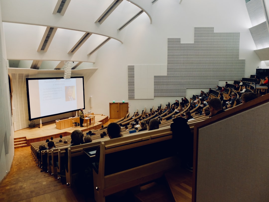 Higher Ed's Challenges and Independent Schools' Opportunities