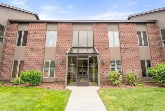 North Andover Behavioral Health office building at 869 Turnpike Street