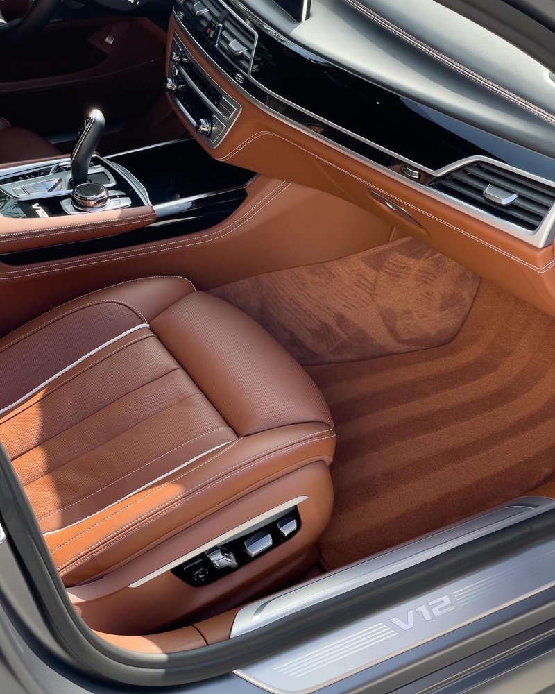 Steam-cleaned leather seats and carpet