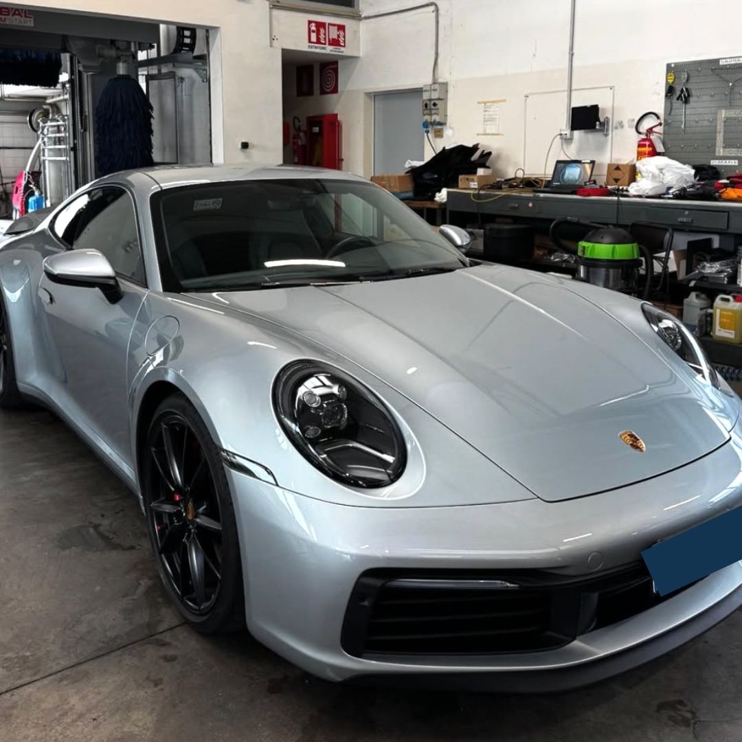 Porsche Carrera full detailing
