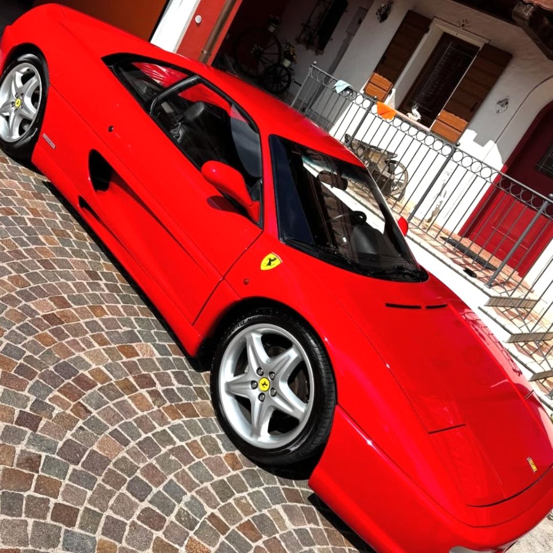 Ferrari F355 detailing