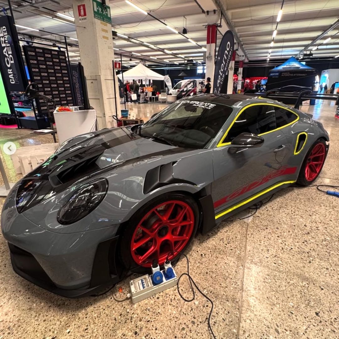 Porsche 911 GT3RS lucidatura