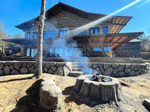 {{ custom_values.service_1 }} in {{custom_values.area_3})