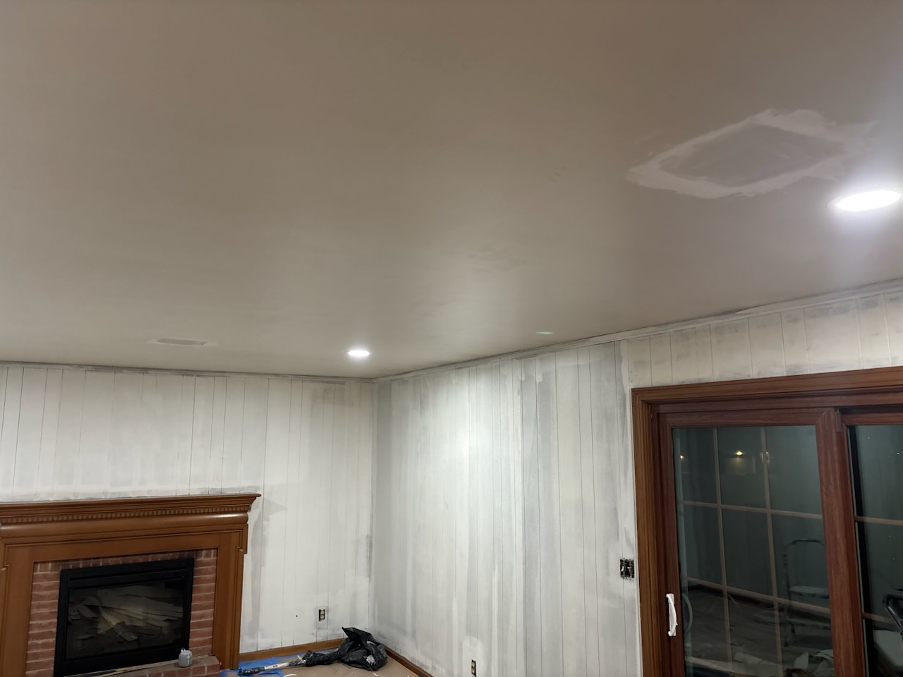 New Page Reno crew prepping and painting drywall in Youngstown Ohio