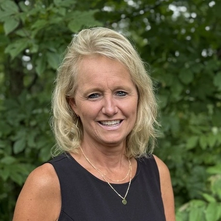 Linda Hutchinson
