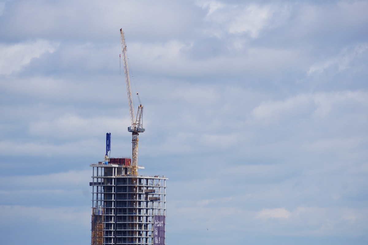 Toronto condo tower construction site with cranes reflecting the 2026 Ontario pre-construction slowdown