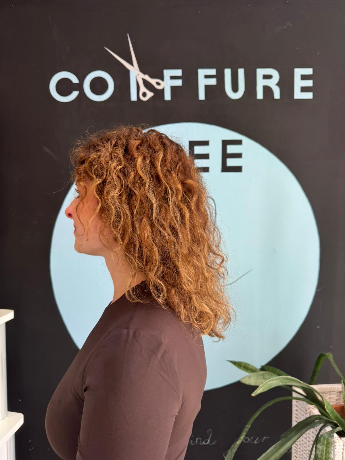 coiffeur spécialiste cheveux bouclés crépus résultat soin Bâle