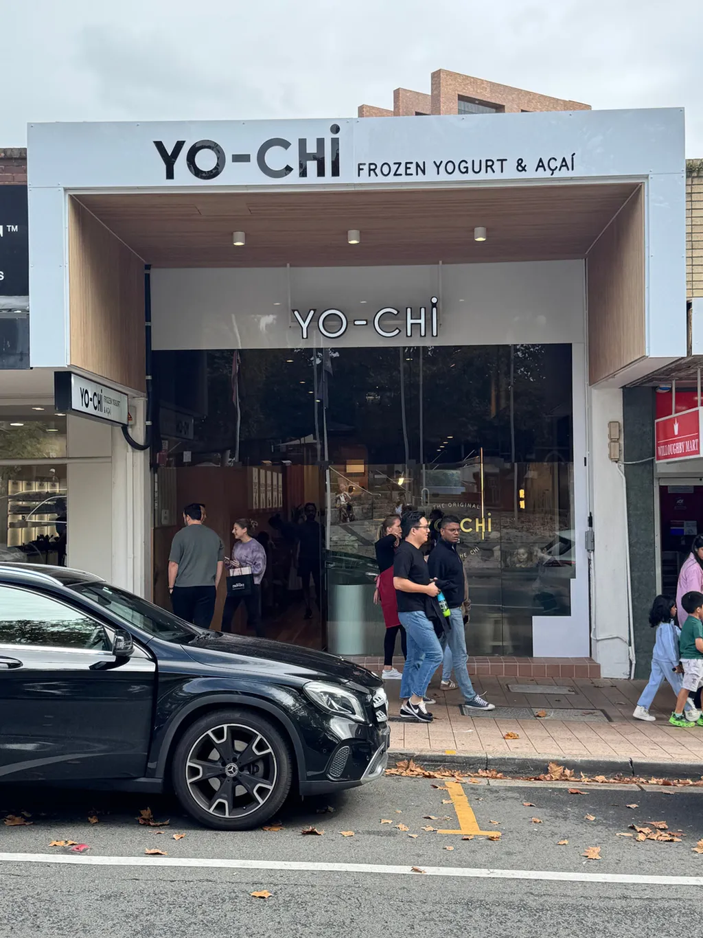 YO-CHI — retail storefront painting, Crows Nest