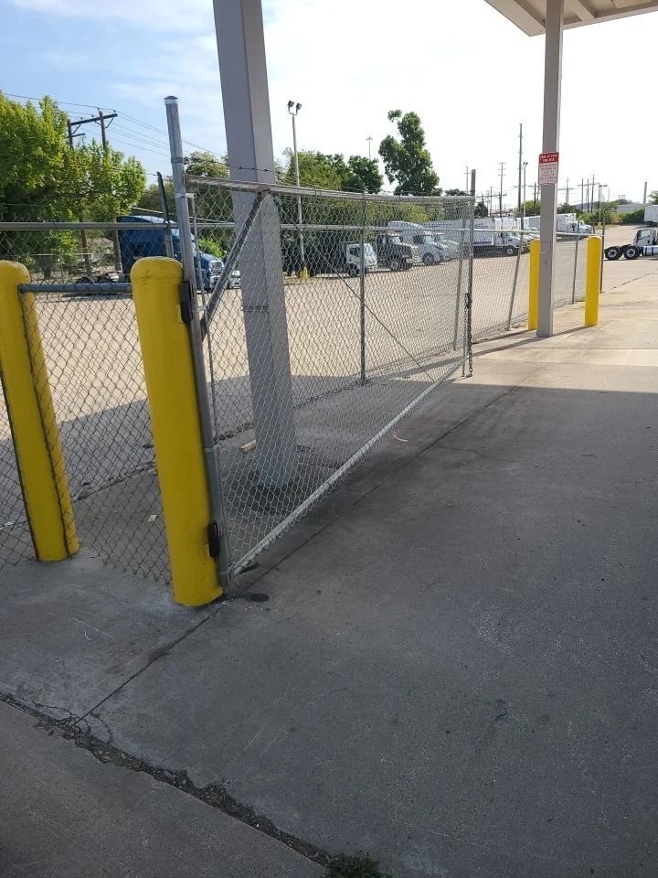Commercial chain-link gate in Fort Worth, Texas