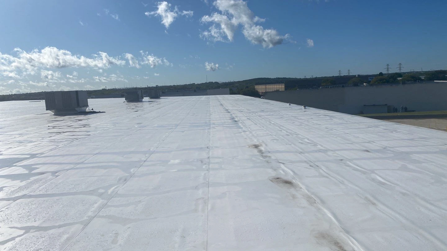 Commercial roof project in Fort Worth