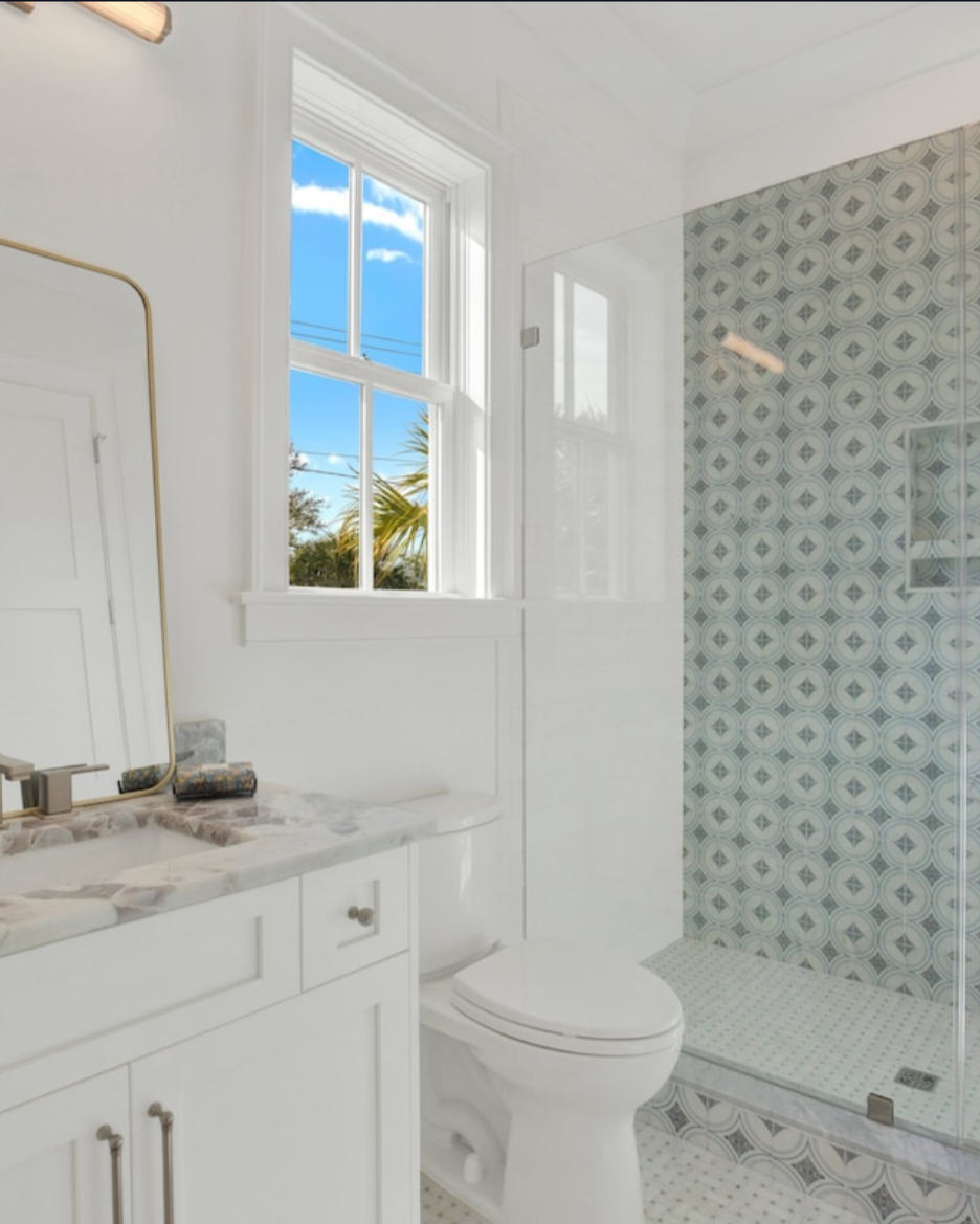 Private en-suite bathroom