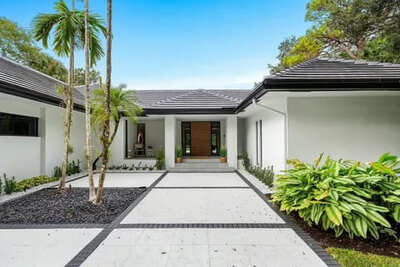 Residential roof repair in Tamarac