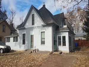 {{ custom_values.service_3 }} in {{custom_values.area_3})