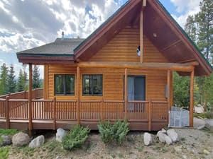 {{ custom_values.service_3 }} in {{custom_values.area_3})