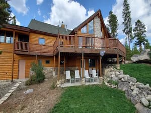 {{ custom_values.service_3 }} in {{custom_values.area_3})