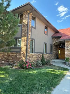 {{ custom_values.service_3 }} in {{custom_values.area_2})