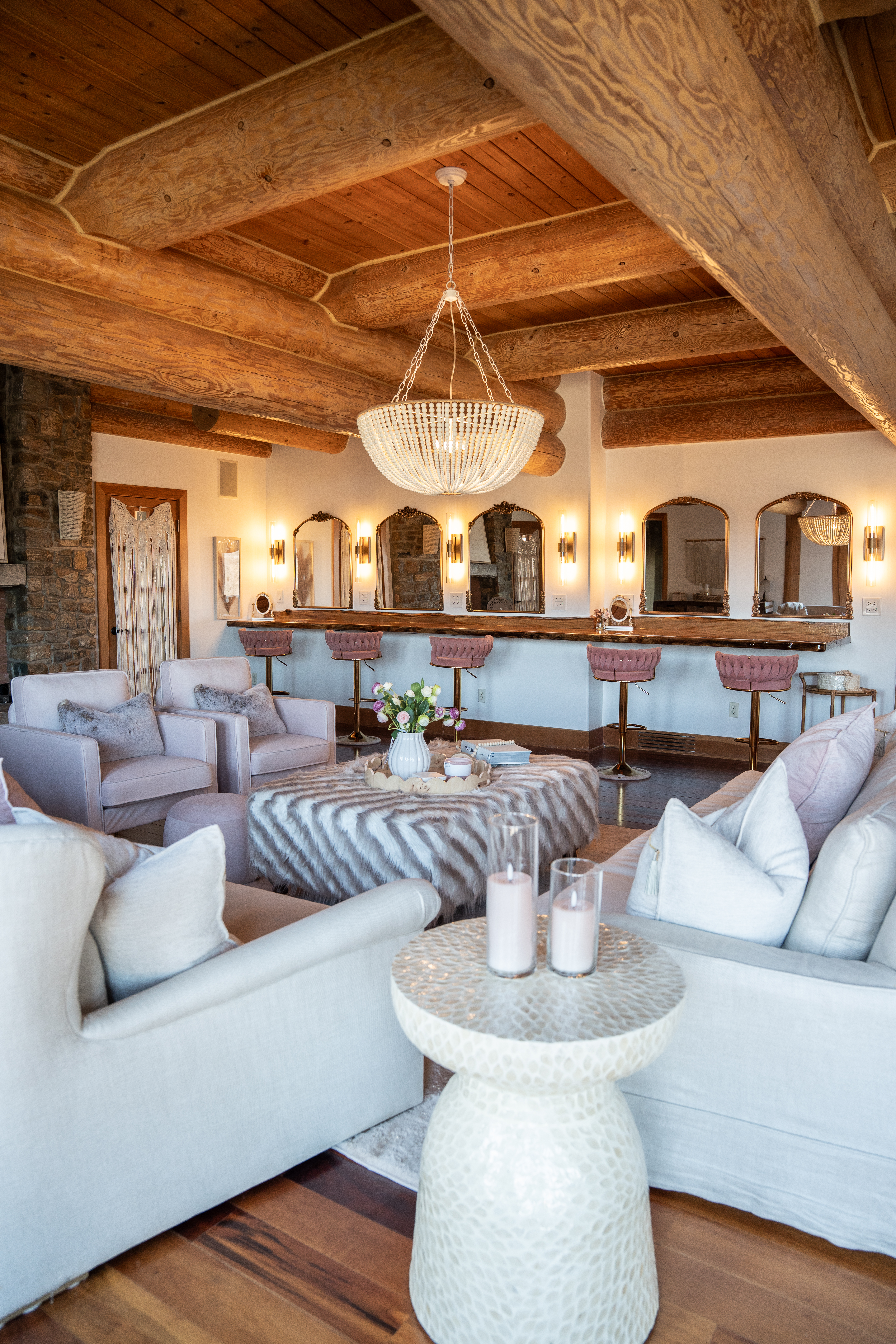Woodmont Manor great room