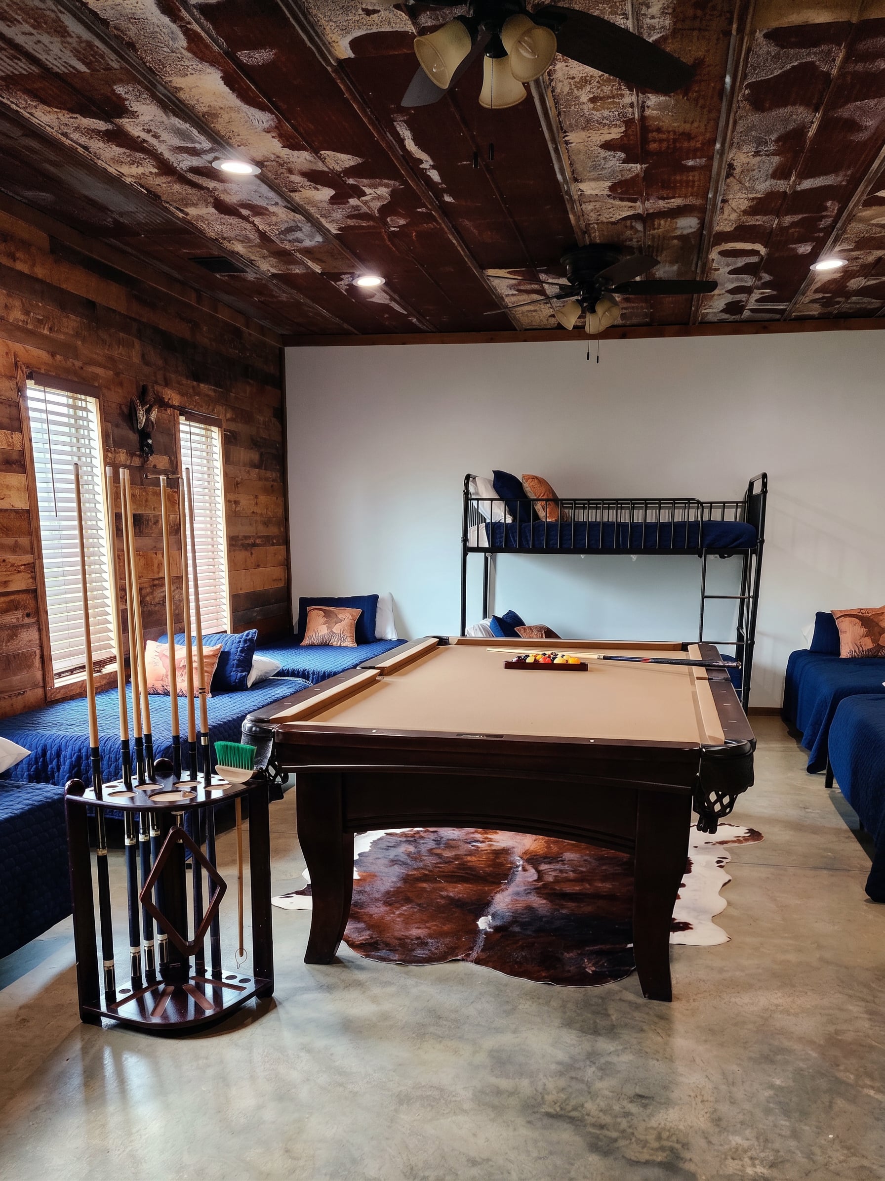 Cypress Pond Farms groom suite