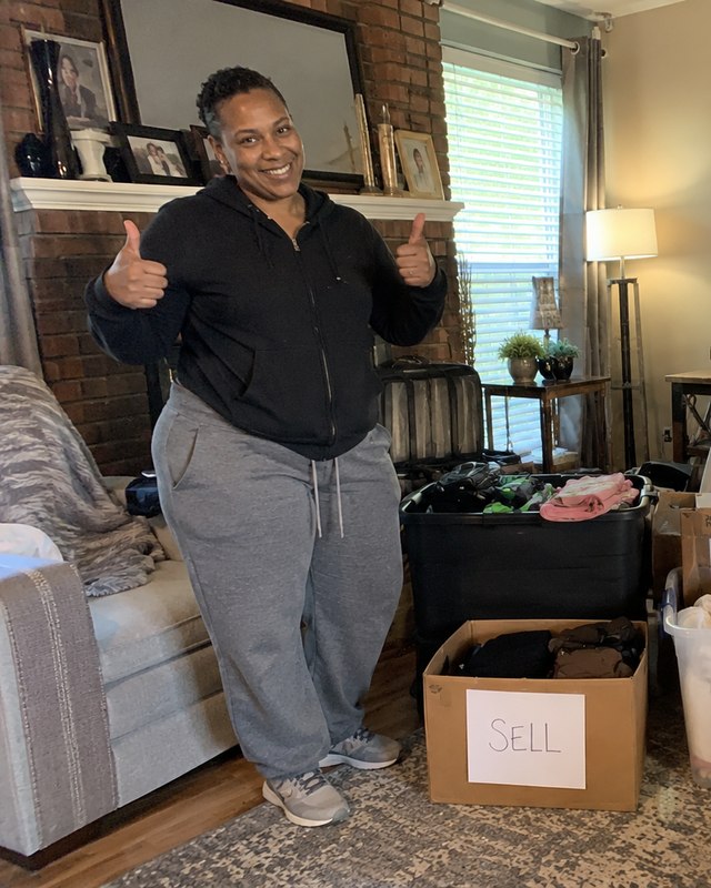 Jasmine, real CashOut customer, living room cleanout