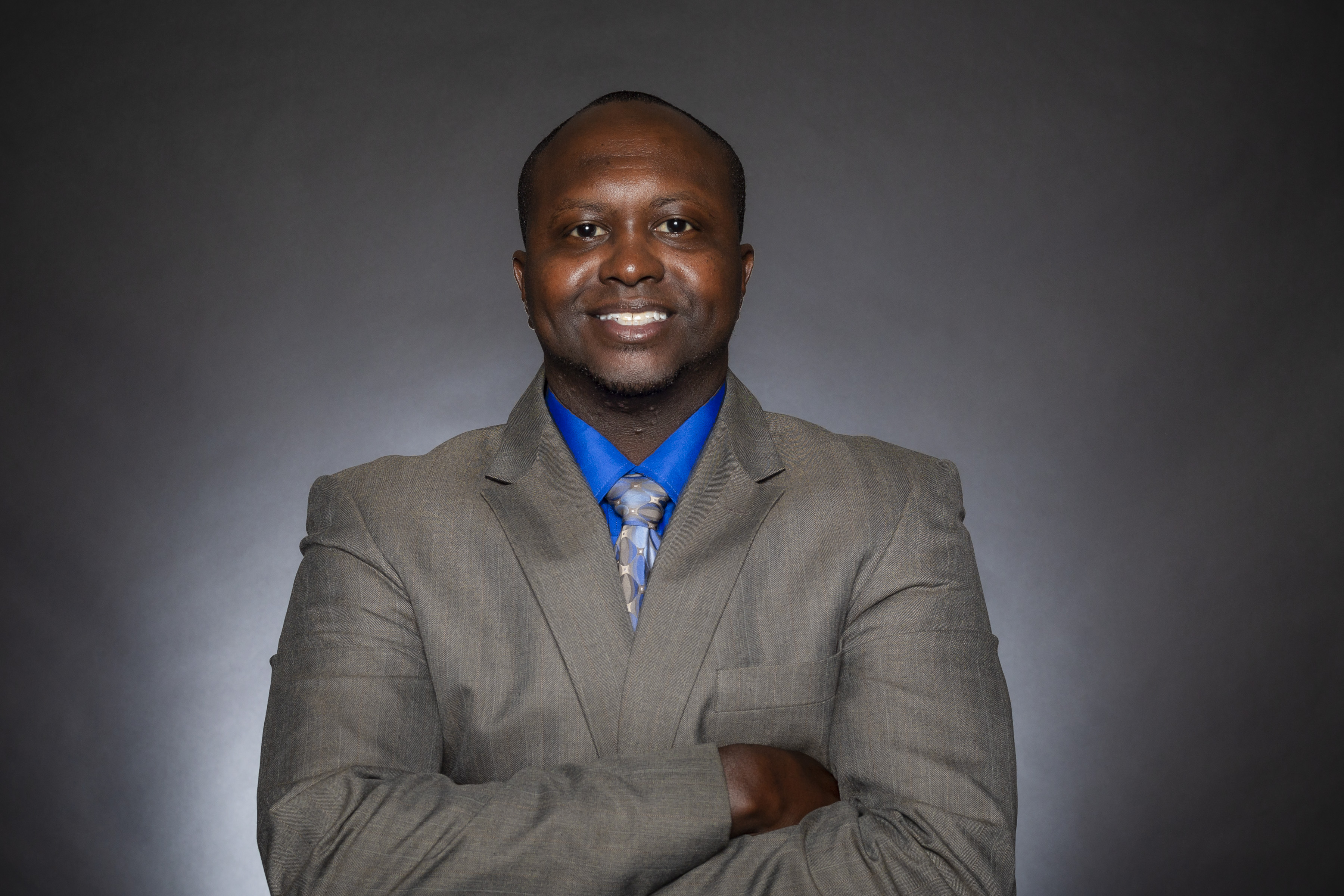A Mindset Expert, inspirational leadership speaker, and Army Major with 25+ years of experience delivering impactful keynotes on leadership, resilience, mindset, and communication. Ideal for organizations seeking engagement, clarity, and action.
🔗 www.TeonSingletary.com