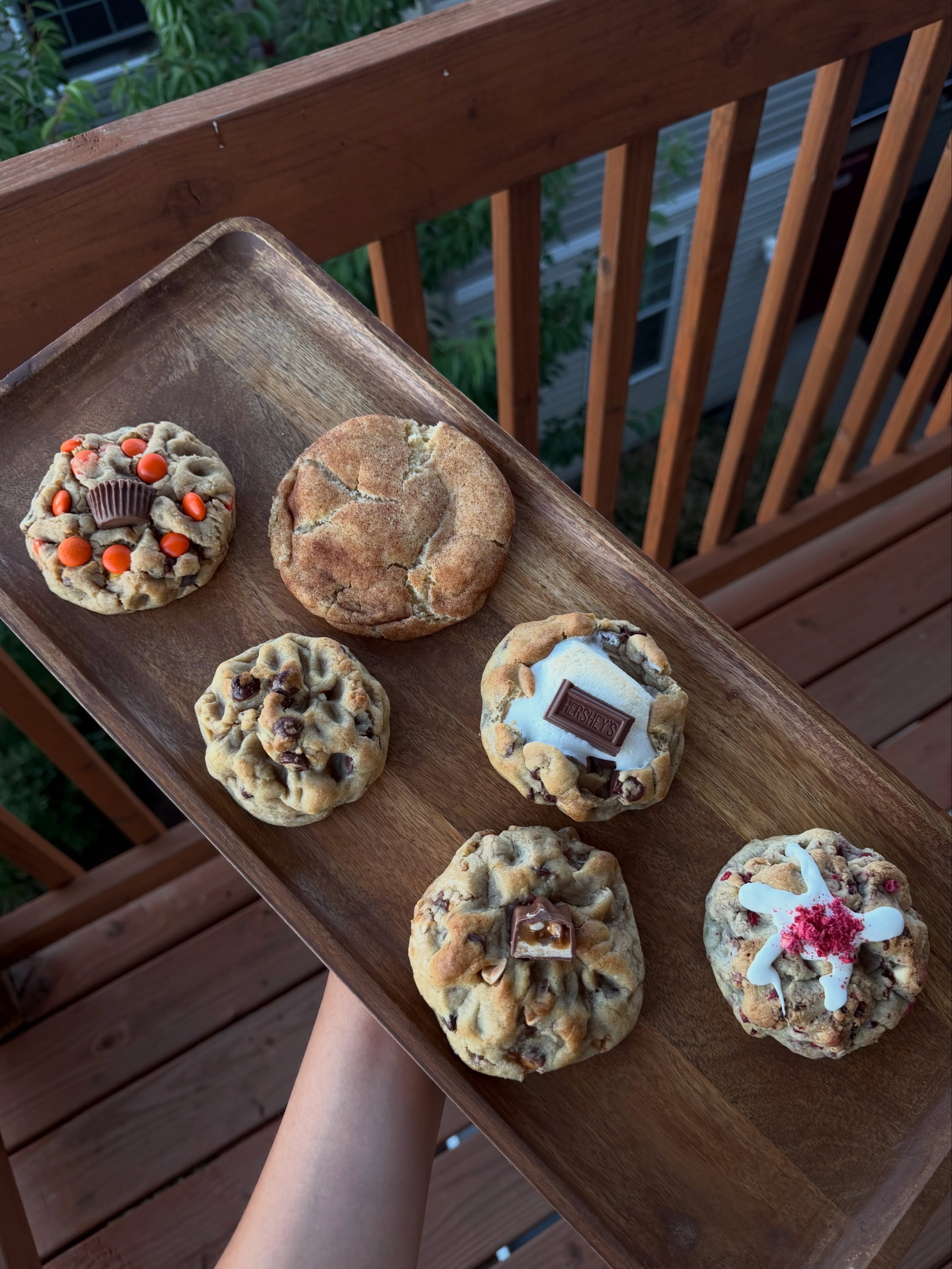 Stuffed cookie tray