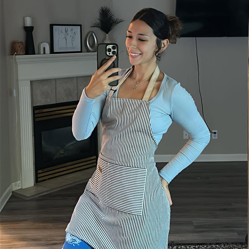 Nat in her NatsOvenLove striped apron