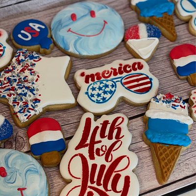 Custom birthday and baby shower cookies made fresh in Forest Hill, MD